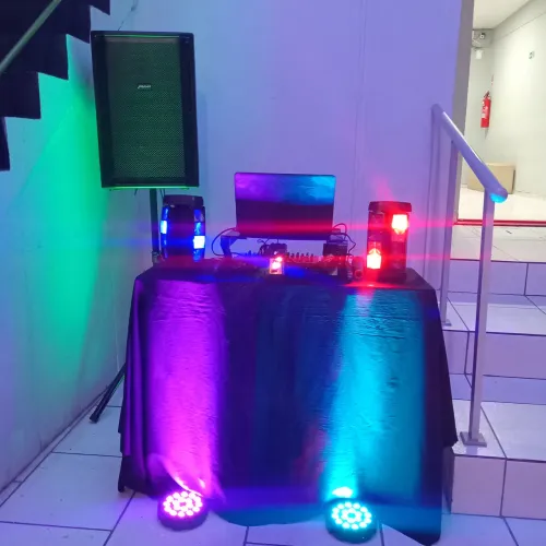 Dj + SOM + ILUMINAÇÃO 350 5 HORAS 