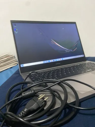 Samsung Book (modelo NP550XDA-KO5GK)