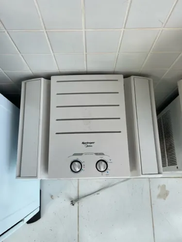 Ar Condicionado de Janela - Springer Midea 7.500 BTUs 220v