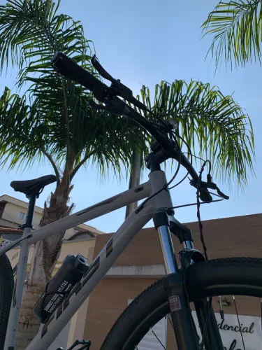 Bike shimano  tamanho quadro 21 