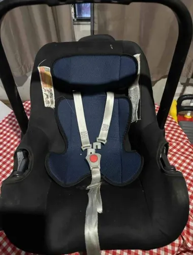 Bebê Conforto - Cadeirinha para Carro
