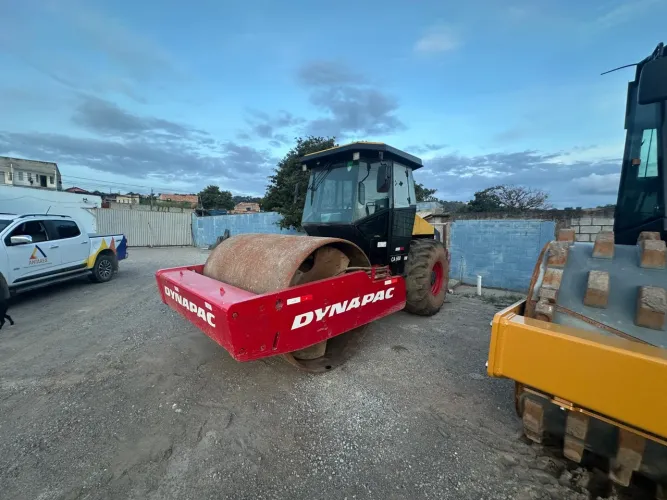 Rolo Compactador Dynapac CA600 2014 