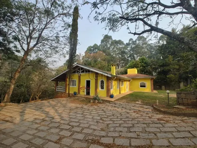 Chácara à venda em Valinhos, Lopes, com 4 quartos, com 450 m², Condomínio Nova Suiça