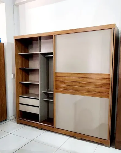 Guarda-Roupa Moderno e Funcional