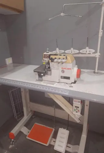 overlock siruba 637kp com mesa