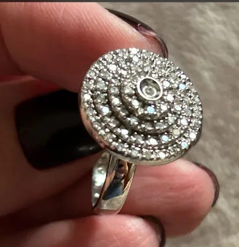 Anel ouro 18k pavê de diamantes ( grande)