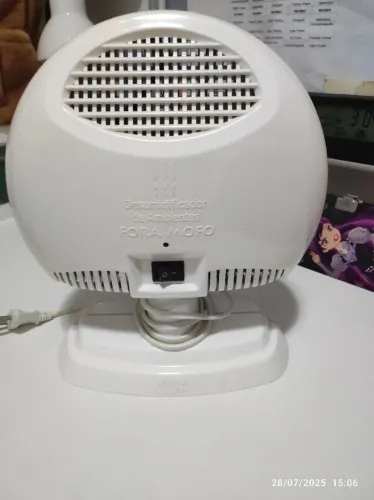Desumidificador de Ambientes Fora Mofo