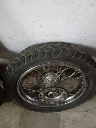 Aro Bros 160 traseira completa.