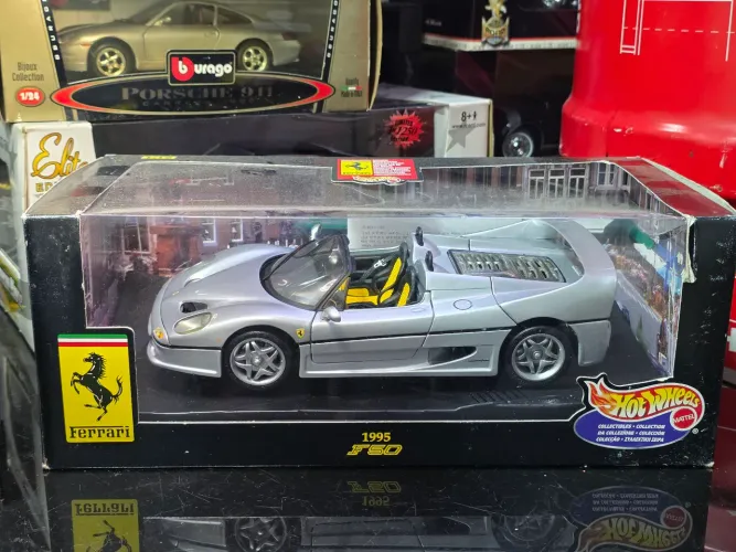 Miniatura ferrari f50 hotwhels prata spyder nova