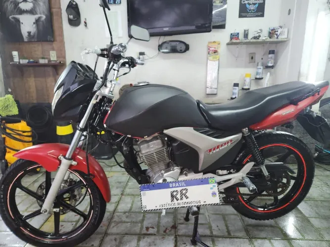 Troco Moto CG Titan 150.