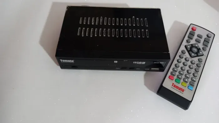 Conversor Digital com Controle Remoto Tomate iSDb-T mcd888 av hdmi usb antena digital