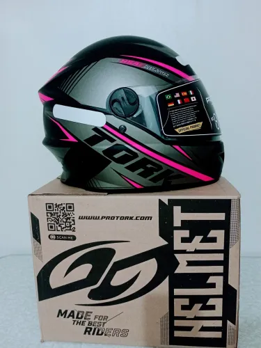 Capacete feminino R8 Pro tork NOVO!!!