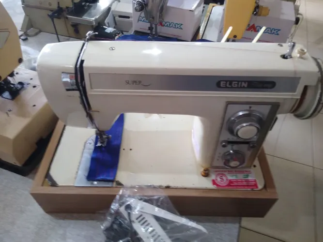 Máquina de Costurar Elgin Super - zig-zagUsada