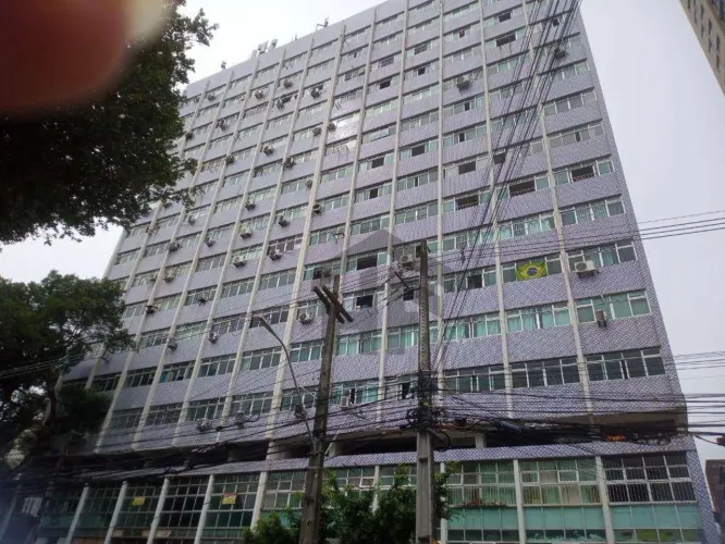 Sala Comercial de 20m² para alugar, localizada na Boa Vista, Recife - Pernambuco.