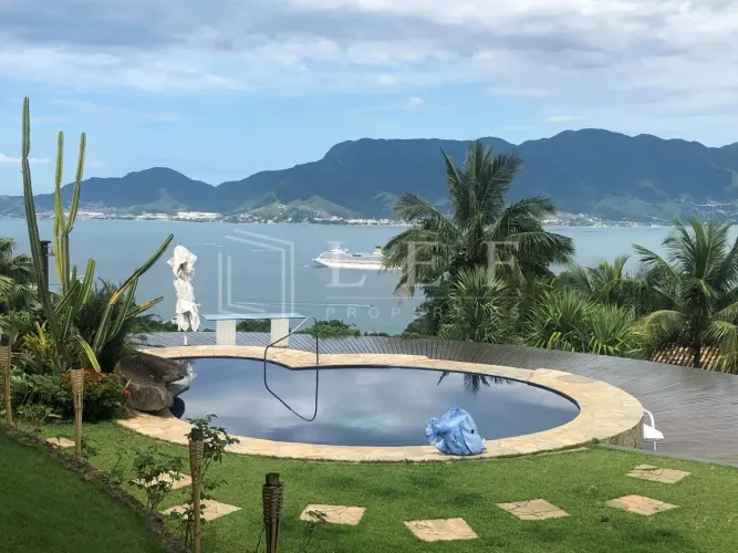 Condomínio Fechado - Ilha Bela