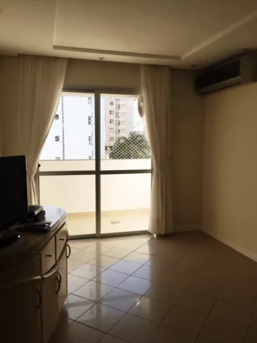 Apartamento bem localizado em Florianópolis, Centro, 3 quartos