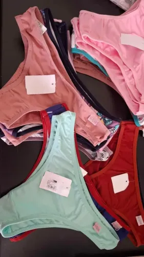 Lote de 32 Calcinhas e calçolas