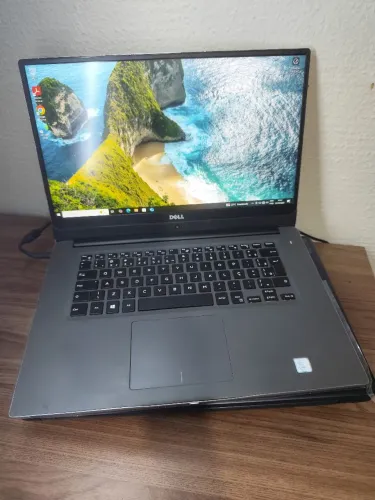 Notebook Dell gamer com placa de vídeo dedicada NVidia Geforce de 4 GB 