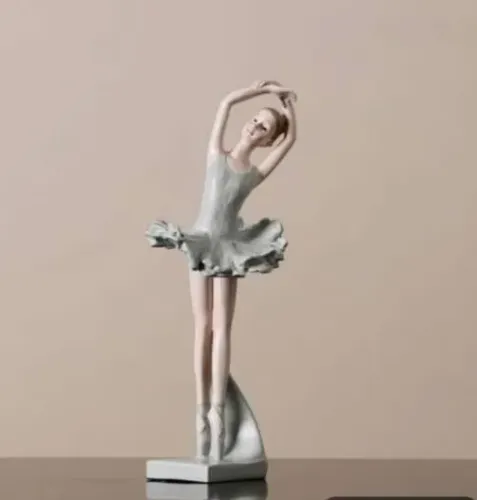 Escultura Bailarina em Porcelana - Decoração Elegante