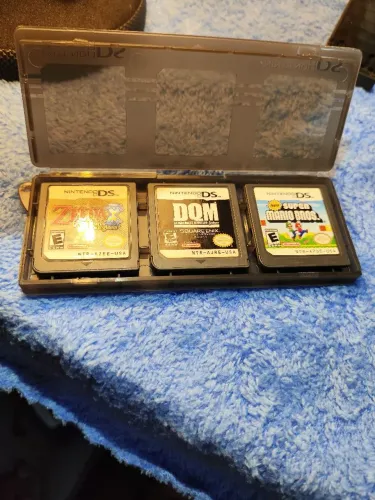 Kit 3 Jogos Originais + Case Nintendo DS (Zelda, Dragon Quest e Mario)