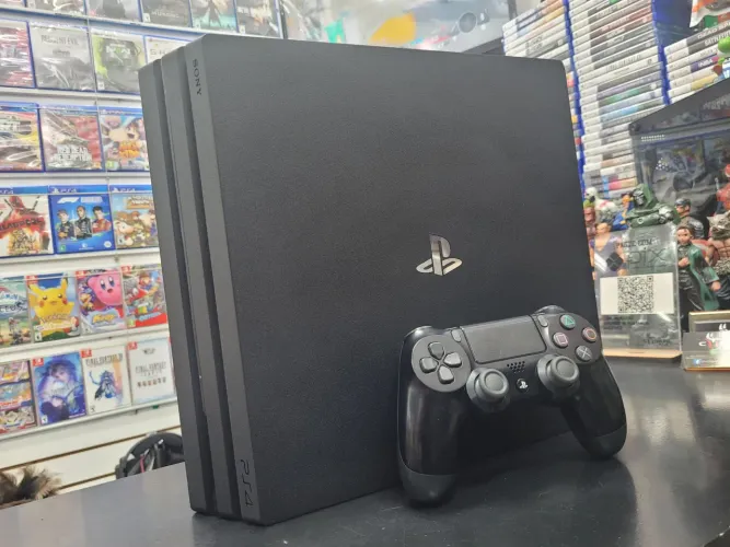 Playstation 4 PRO - LOJA FÍSICA