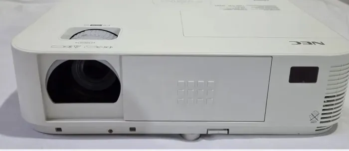 Projetor NEC NP-M322W DLP - 3200 ANSI Lumens