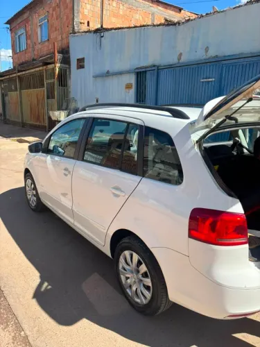 Volkswagen Spacefox 1.6/ 1.6 Trend Total Flex 8V 5P 2013