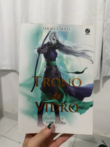 Livros TRONO DE VIDRO