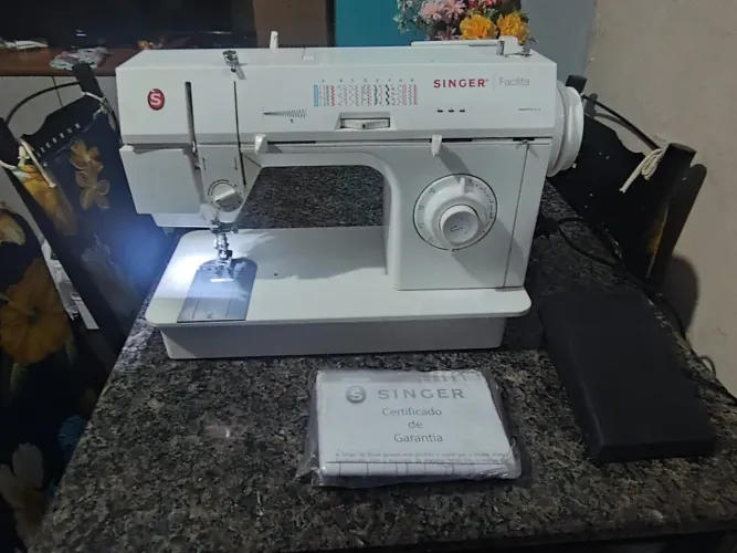 Maquina De Costura em perfeito Estado