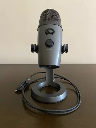 Microfone Blue Yeti Nano Condensador USB preto