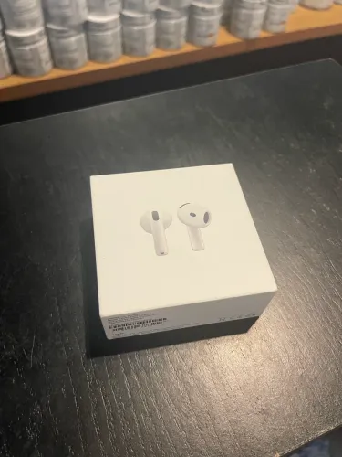 AIRPODS 4 NOVO LACRADO COMPRADO NO USA