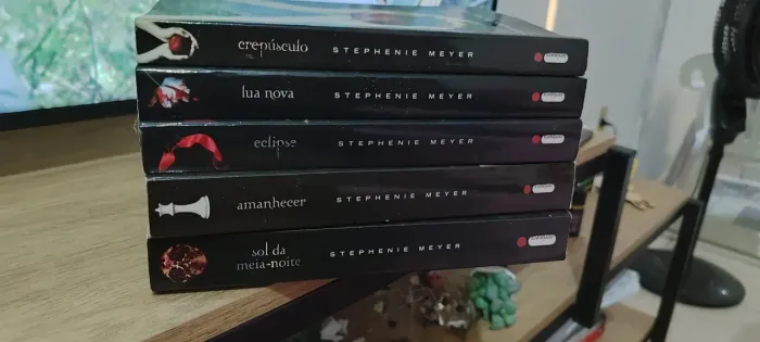 Livros saga crepúsculo 