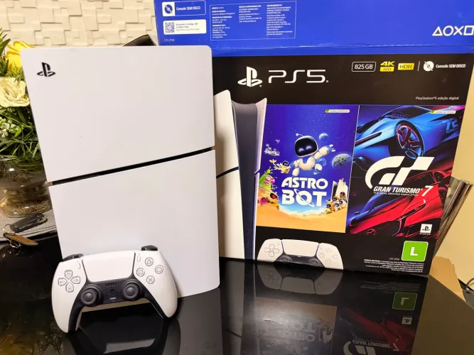 PS5 SLIM 825 GB (4 meses de uso )