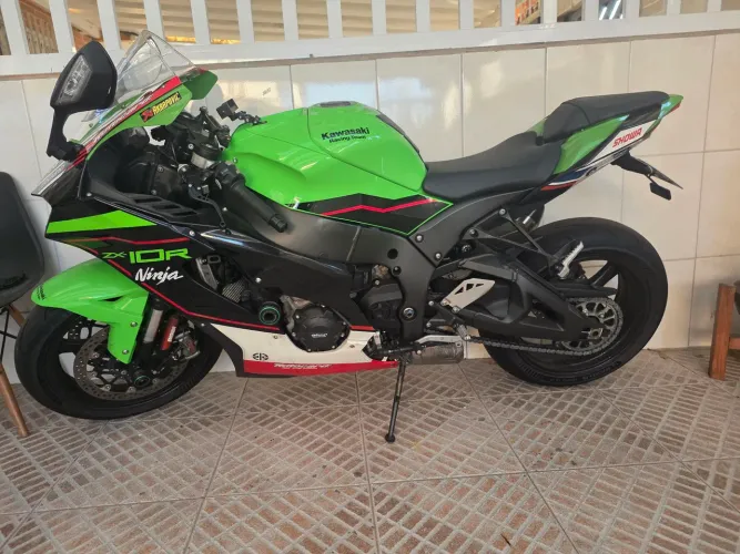 Kawasaki Ninja zx10r KRT