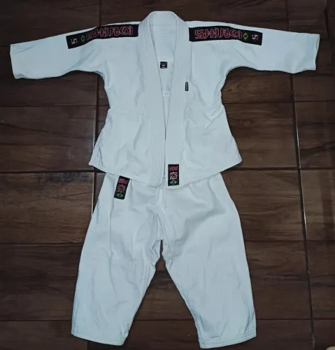 Kimono Infantil Shiroi Branco Original - Tam. 9/10 anos - Jiu-Jitsu