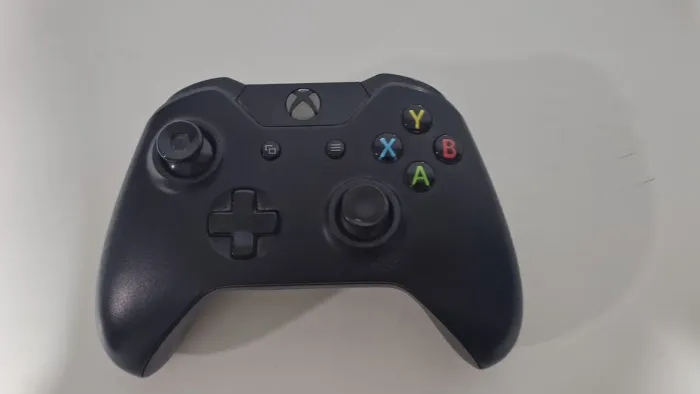 Controle Xbox One Original Preto em ótimo estado