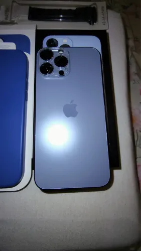 iPhone 13 Pro Max, Apple Watch 7 45mm e bateria portátil magnético original Apple 
