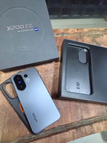 V/T Vivo X200 FE 256Gb - Excelente