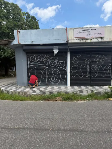 ? VENDO EXCELENTE PONTO COMERCIAL NO CONJUNTO SIDERAL ?