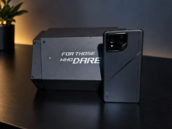 ROG PHONE 8 PRO SERIES - 1T/24 - SEMI-NOVO