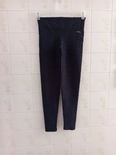 TRACK FIELD e outras - Roupas para academia em ótimo estado
