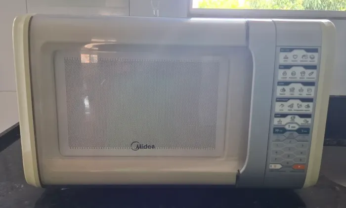 Microondas Midea 31 Litros seminovo barato
