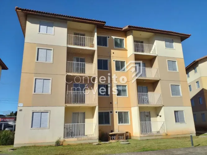Residencial Le Village - Uvaranas - Apartamento Térreo