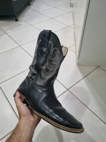 Bota helazza com soldado de madeira