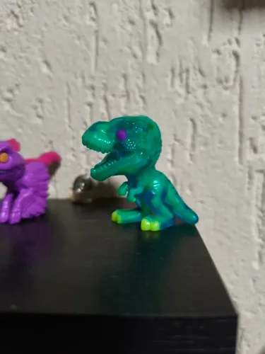  Dinossauro T-Rex Verde Translucido Kinder Joy/Jurassic World