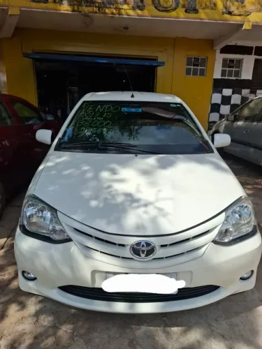 Toyota Etios XS Sedan 1.5 Flex 16V 4P Mec. 2013