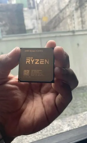 Processador Ryzen 3 2200 G (Graphics Integrated) + Air Cooler Original
