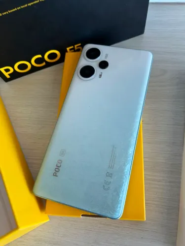 XIAOMI POCO F5 256GB/12GB RAM ALTO DESEMPENHO ESTADO DE ZERO NA CAIXA!!!!