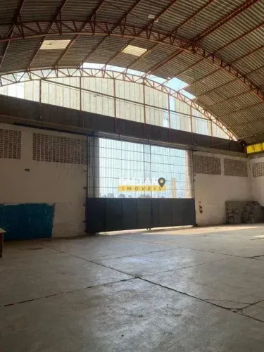 Galpão para alugar, 2750 m² por R$ 37.500/mês - Pinhão - Taubaté/SP