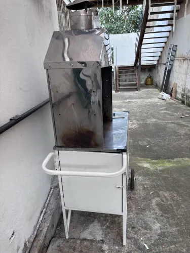 Carrinho de churrasquinho